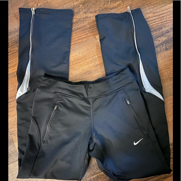 Nike Pants - NIKE FIT DRY, SIZE XS (0-2), Black with reflective strip along zippered ankles